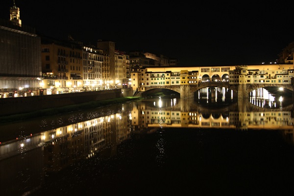 firenze - ponte vecchio and lungarno